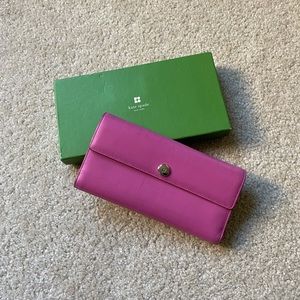 Kate Spade || Pink Wallet